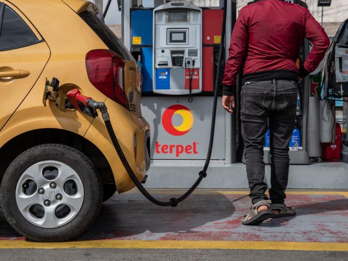 Petro pidió a los colombianos consumir menos gasolina para mejorar la economía 2 Gasolinera colombiana