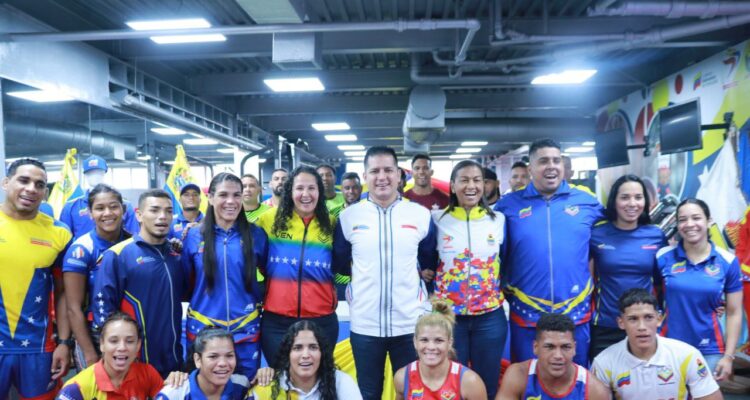 Presentaron a los atletas abanderados de Venezuela para los Juegos Centroamericanos 1 Venezuela team