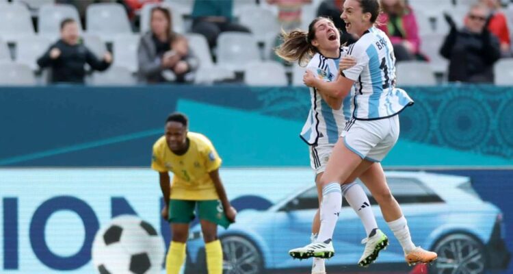 Argentina logró agónico empate ante Sudáfrica en el Mundial Femenino 1 1010x567 argentina sudafrica 456033 230523