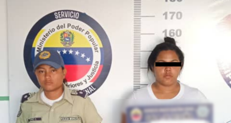 Capturaron a mujer solicitada por deserción en la Guajira 1 Fotografia detencion 1
