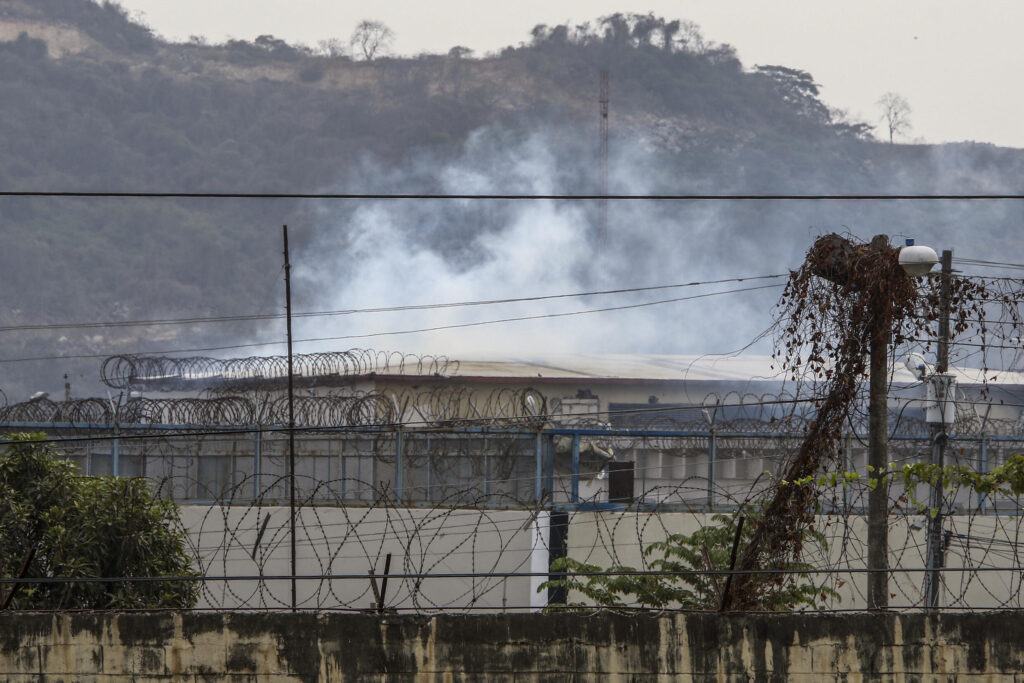 Un motín en una cárcel de Ecuador dejó al menos 31 muertos y varios heridos 2 Motin.Ecuador