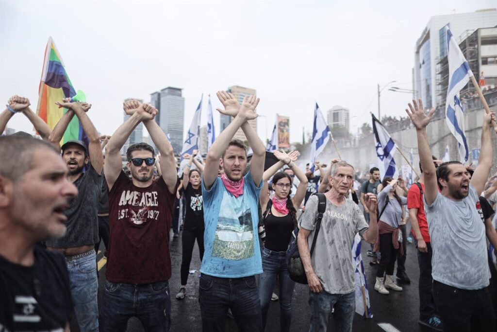 Israelíes cortaron autopistas en protestas nacionales contra la reforma judicial del gobierno 2 Protesta en Israel