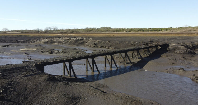 Argentina ofreció suministros de agua a Uruguay por la crisis hídrica 1 Uruguay agua