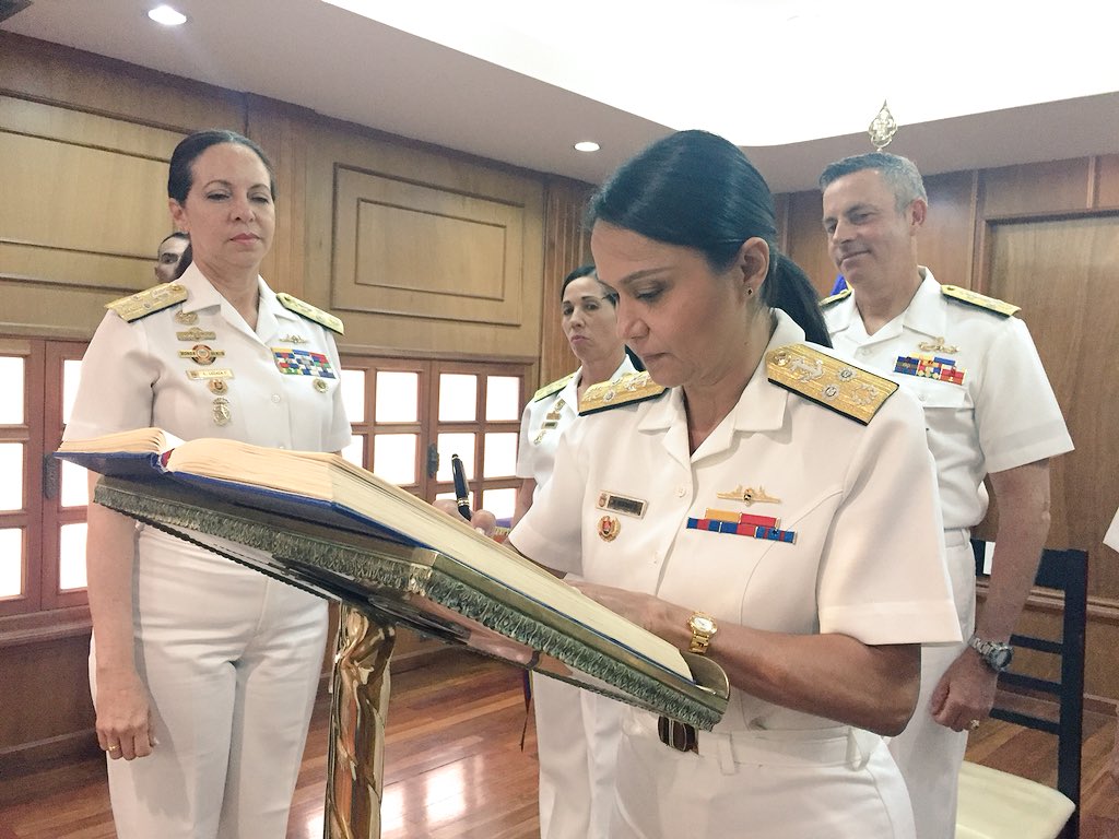 Presidente Nicolás Maduro pasó a retiro a casi todo el Alto Mando Militar 2 Viceministra de Planificacion y Desarrollo para la Defensa Almirante Noris Amparo Negron Rangel