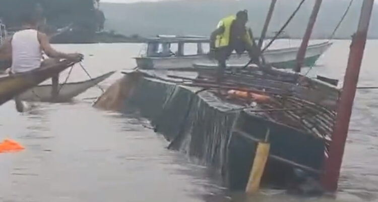 barco hundido en filipinas