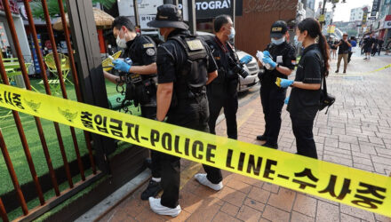 hombre apunala a cuatro personas una de las cuales murio en plena calle en seul 9325