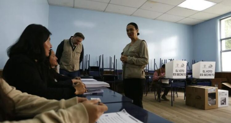 OEA recomendó a Ecuador investigar impacto de ciberataques al sistema de voto telemático 1 OEA