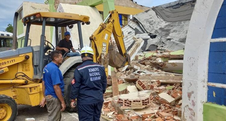Los tres niveles de Gobierno trabajan por la recuperación de la iglesia colapsada en Santa Rita 1 WhatsApp Image 2023 08 19 at 1.16.27 PM 1