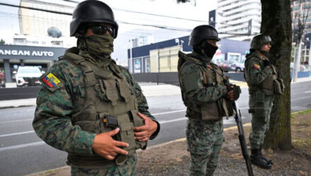 presidenciables en ecuador estaran bajo proteccion militar 10880