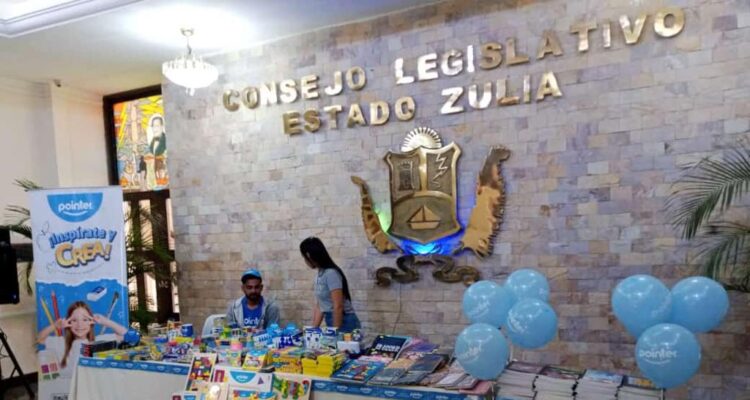 CLEZ Zulia inició la gran feria escolar a bajo costo 1 83