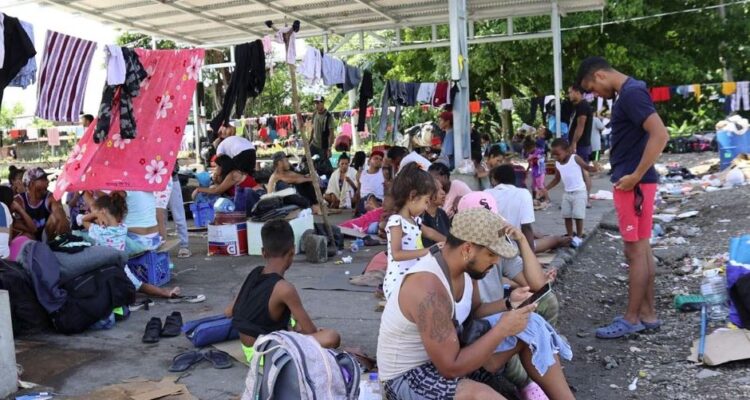 Costa Rica declarará emergencia por migración y deportará a quienes «se porten mal» 1 Costa Rica Migracion