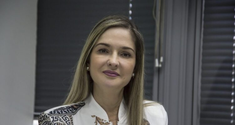 Gloria Pinho 7393 211115 03 1024x683 1