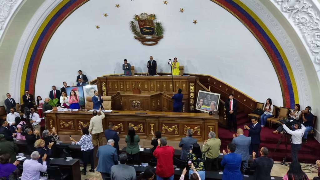 asamblea nacional convoca a referendum consultivo para definir la defensa de guayana esequiba