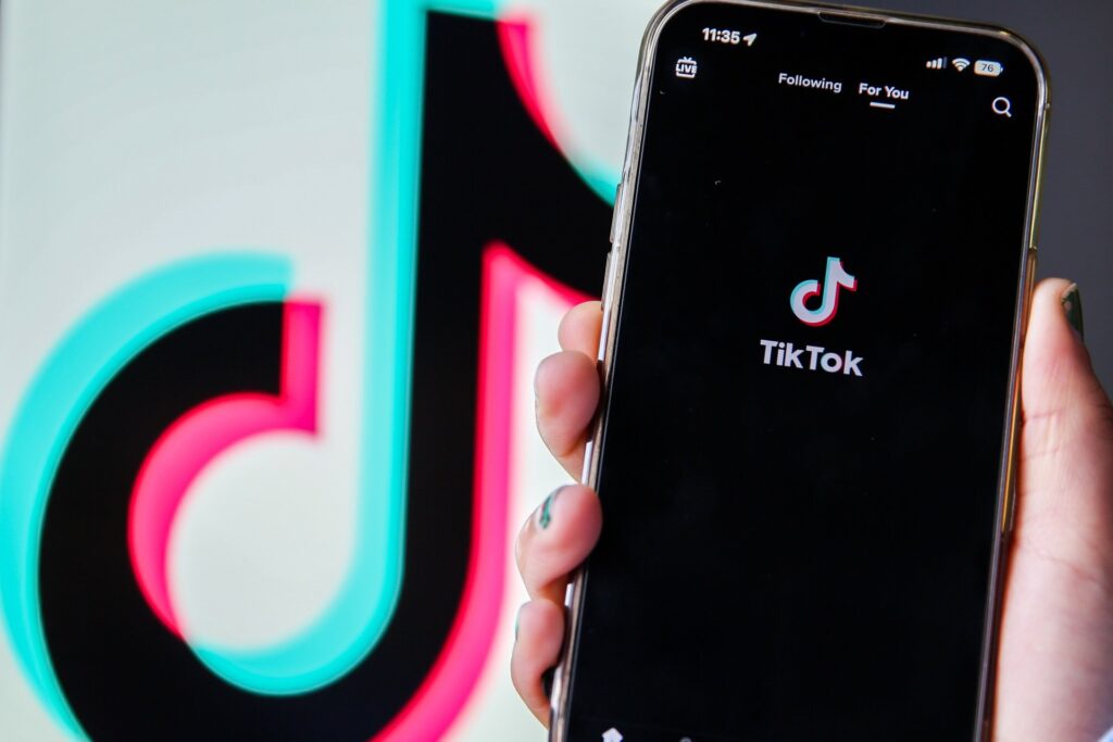 logo tiktok