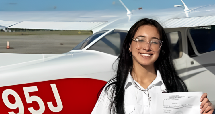 Venezolana de 17 años se convirtió en la piloto más joven de Latinoamérica 1 piloto venezolana 1