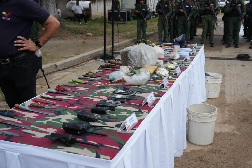 Ministro Ceballos Ichaso: Acabamos con el pranato «en el país» (+fotos y video) 4