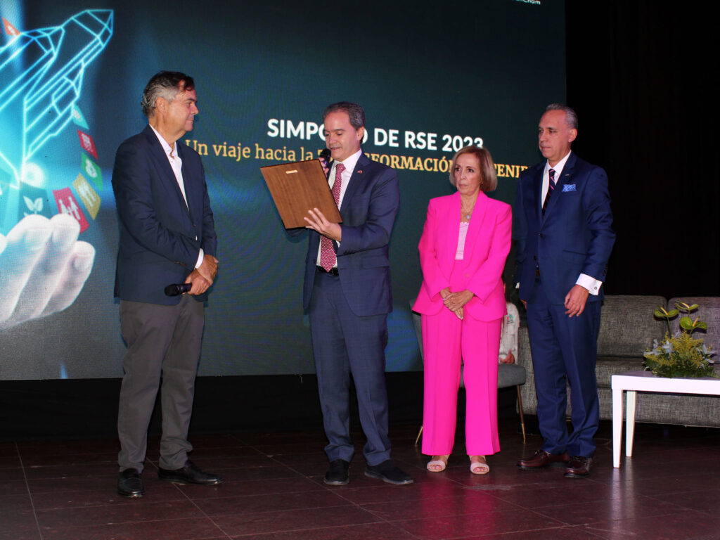 Alianza Social de VenAmCham presentó un espacio para fomentar la sostenibilidad con su Simposio RSE 2023 3 IMG 0439