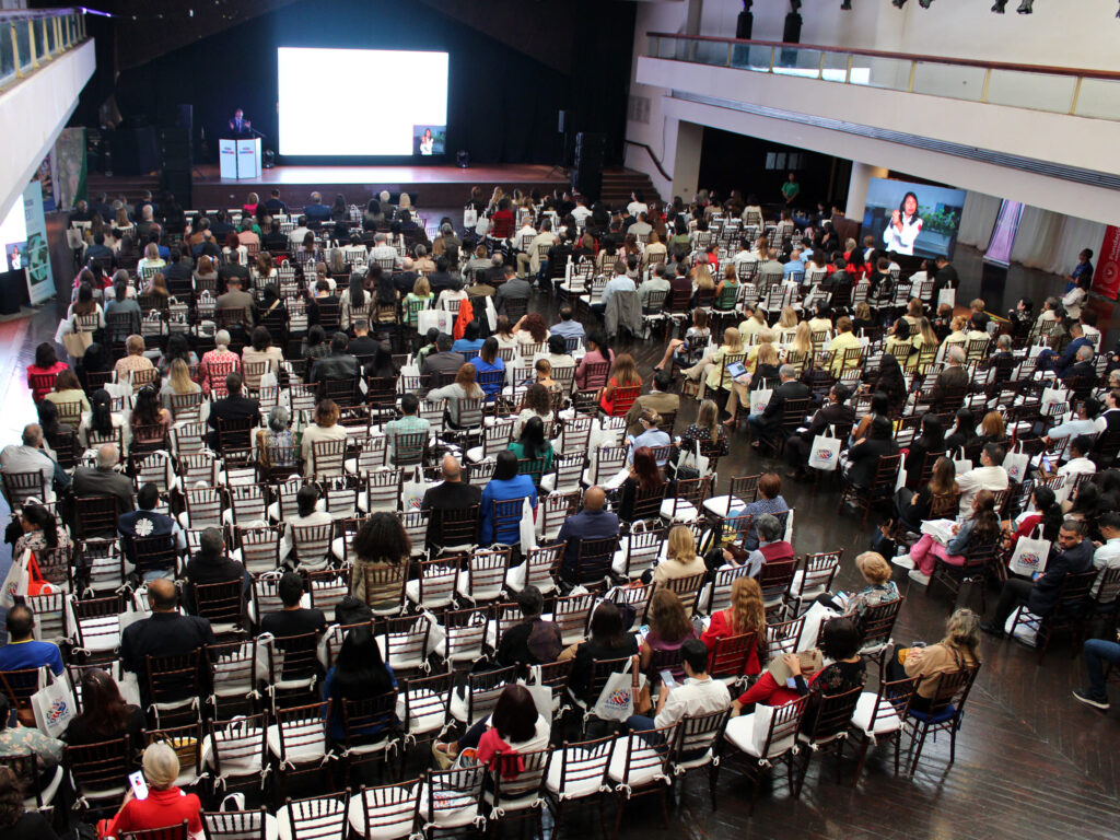 Alianza Social de VenAmCham presentó un espacio para fomentar la sostenibilidad con su Simposio RSE 2023 5 IMG 9949
