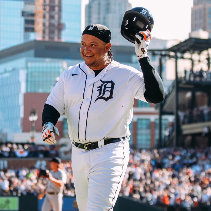 Miguel Cabrera se despidió de las Grandes Ligas (+Videos e Imágenes) 3 Miguel Cabrera 2