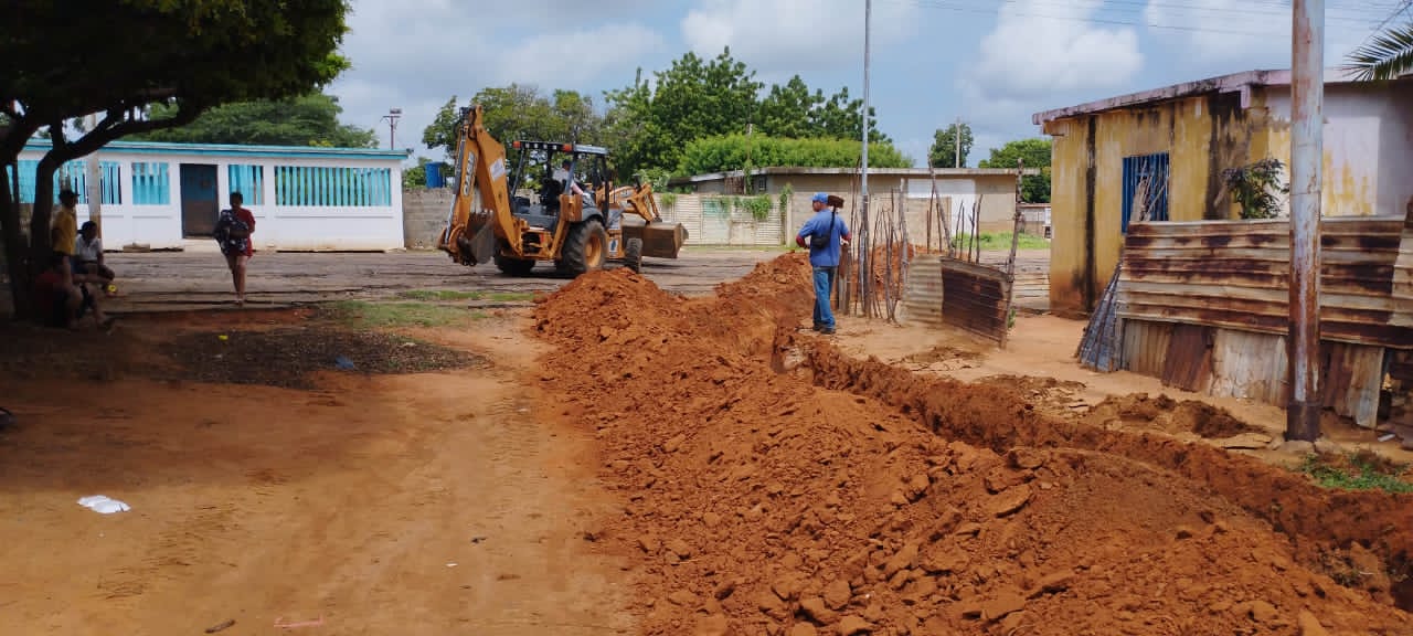 Hidrolago construyó colector en Bajo Seco y continúa el acueducto en Las Trinitarias 3 PHOTO 2023 09 12 11 35 45