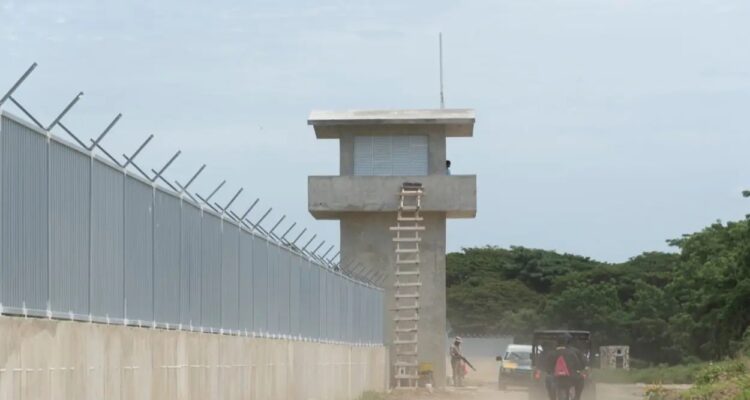 República Dominicana inauguró primer tramo de muro en frontera con Haití 1 Republica dominicana muro