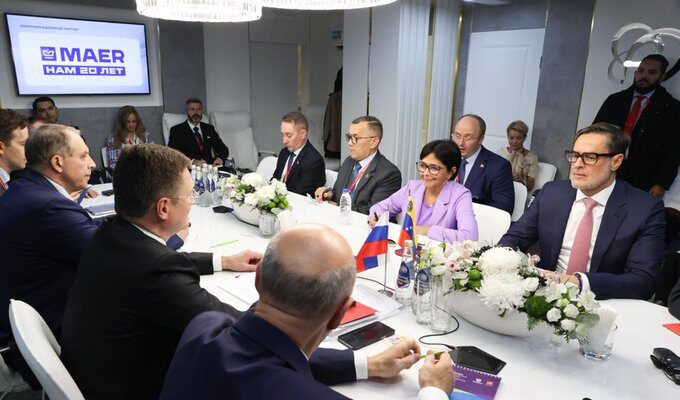Venezuela y Rusia profundizan alianzas y amplían mapa de cooperación 1 Vicepresidenta Viceprimer ministro Rusia