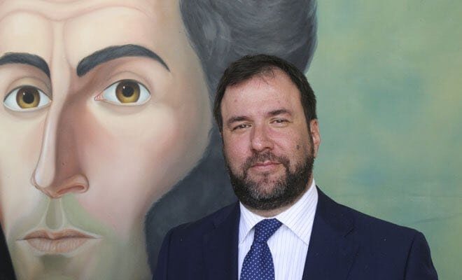 Yván Gil canciller de Venezuela da su apoyo a su homologo palestino Riyad al Maliki 1 canciller vene