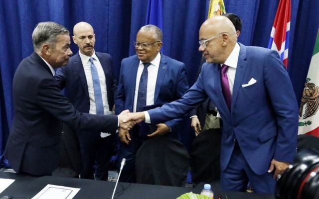Cómo se benefician Venezuela y EE. UU. del levantamiento de las sanciones contra Venezuela 1 firma