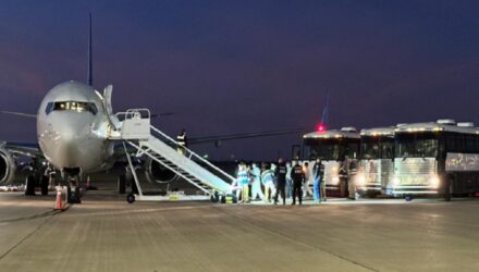 llegan primeros migrantes deportados a venezuela en vuelo directo desde eeuu 13054