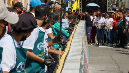 venezuela logro este sabado el record guinness al tequeno mas largo y grande del mundo 13174