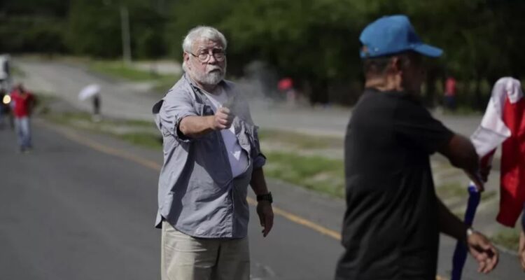 Hombre mató a dos manifestantes durante protesta en Panamá 1 Hombre mato a manifestantes en Panama