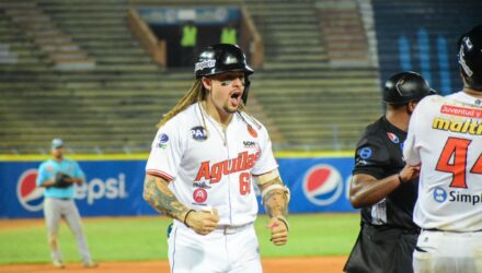 Niko Hulsizer Aguilas
