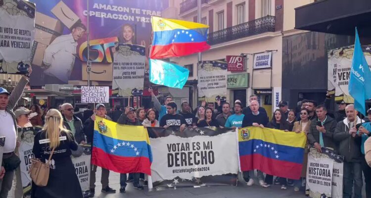 VENEZOLANOS25