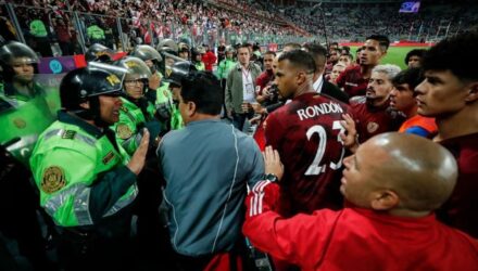 vinotinto agresion policia peru