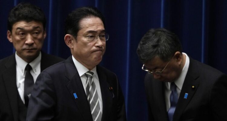 Japon ministros