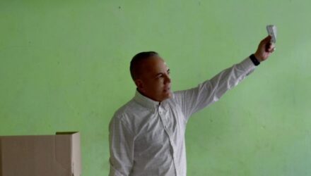 Rosales voto
