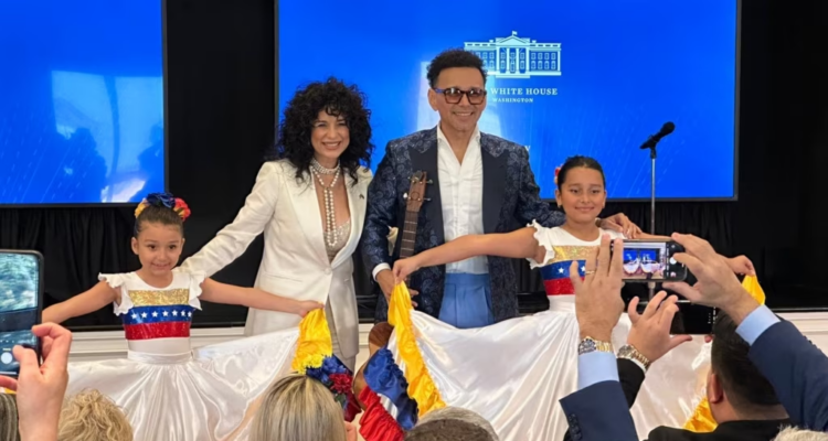 SLNNLjTk Dia de Venezuela