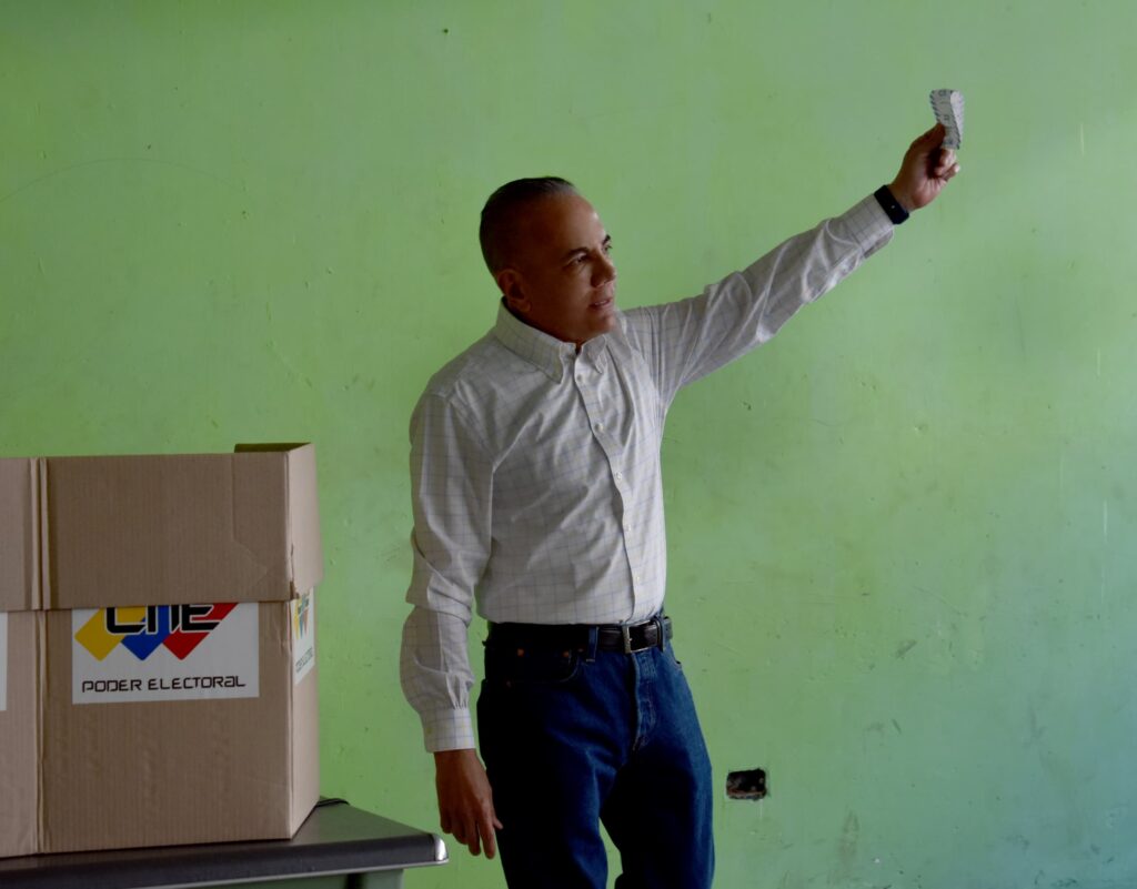 Gobernador Rosales: Hoy participamos en este referendum siguiendo el mandato de la Plataforma Unitaria, analizando y opinando sobre sus preguntas 3 WhatsApp Image 2023 12 03 at 3.34.10 PM 1