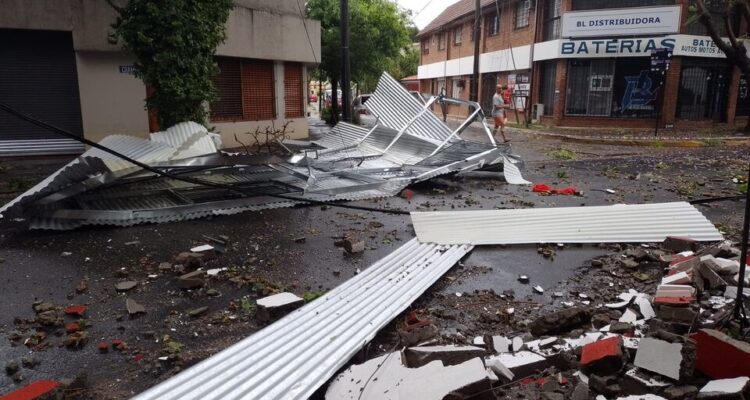 Subió a 14 el número de muertos tras fuerte temporal en Argentina 1 bahia blanca argentina
