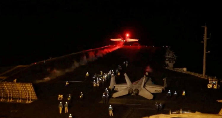 Hutíes amenazan a EE.UU. y Gran Bretaña como «blancos legítimos» por bombardear Yémen 1 Hutíes