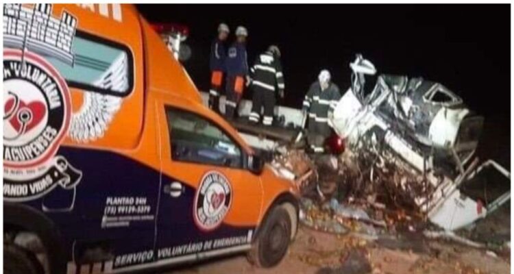 Choque contra un autobús turístico dejó 25 muertos en Brasil 1 choque bahia brasil 08012024 1733492