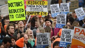 medicos huelga Inglaterra