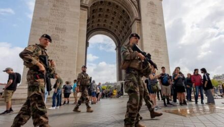 POLICIA PARIS 1068x601 1