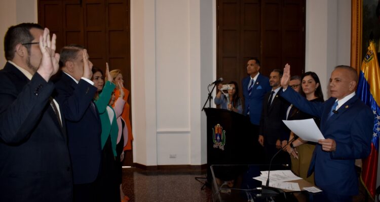 Rosales aplica la reingeniería en la Gobernación del estado Zulia 1 WhatsApp Image 2024 03 11 at 5.53.22 PM