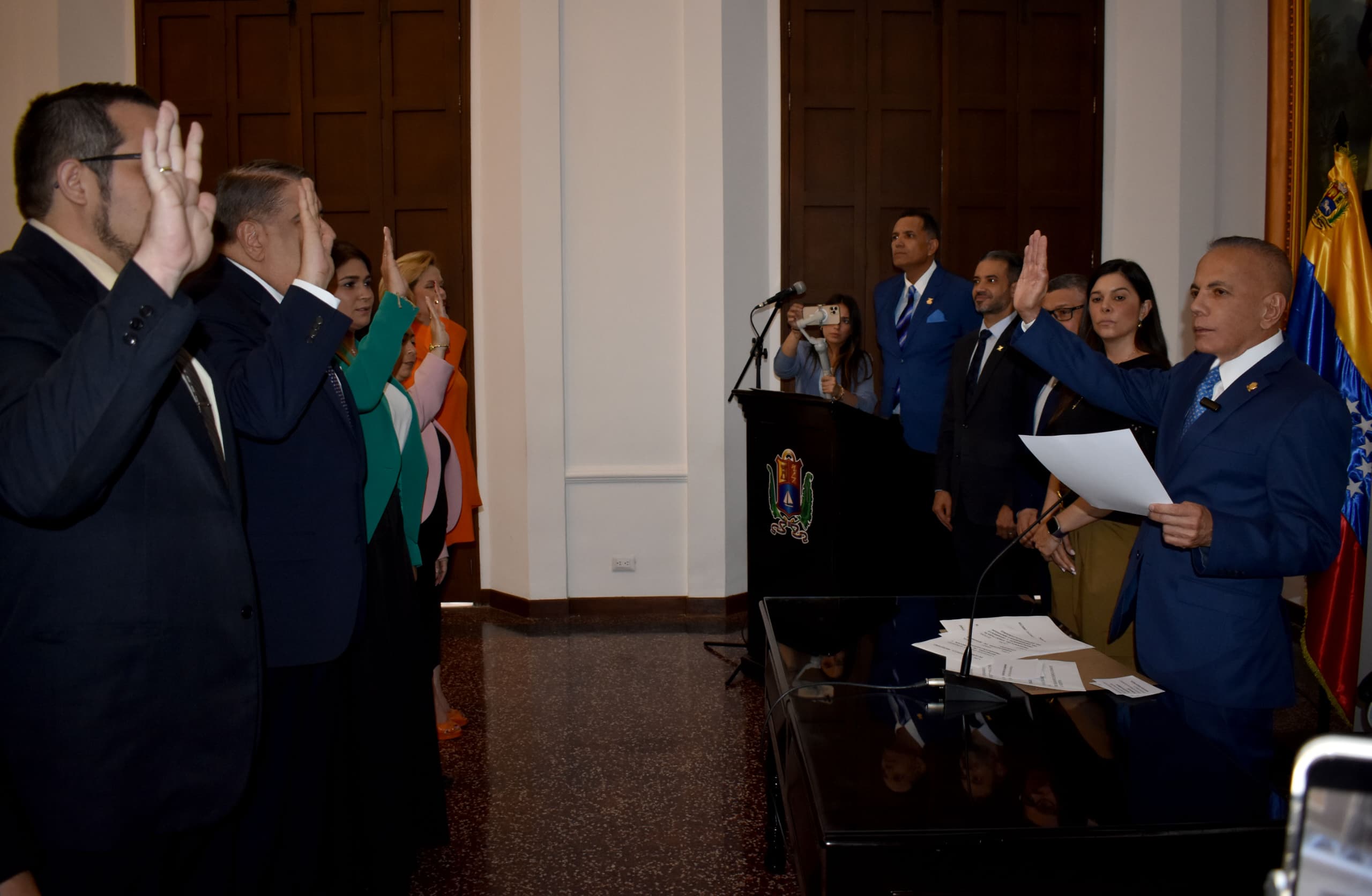 Rosales aplica la reingeniería en la Gobernación del estado Zulia - Qué ...