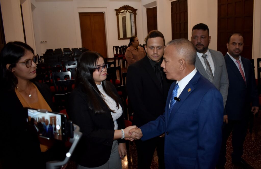 Rosales aplica la reingeniería en la Gobernación del estado Zulia 2 WhatsApp Image 2024 03 11 at 5.53.23 PM