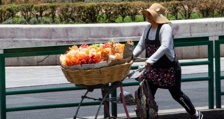 vendedoras mujeres empleadas cuartoscuro 1024x529 1