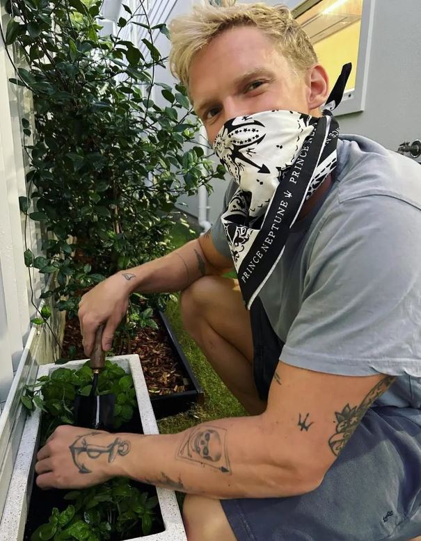 Estrellas de la jardinería, ¡los famosos se ensuciaron para el Día de la Tierra! 5 De