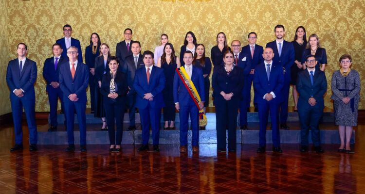 Noboa reformó su gabinete en medio de los apagones y la consulta popular en Ecuador 1 Nuevo gabinete, Ecuador