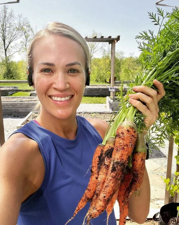 Estrellas de la jardinería, ¡los famosos se ensuciaron para el Día de la Tierra! 3 tIERRA